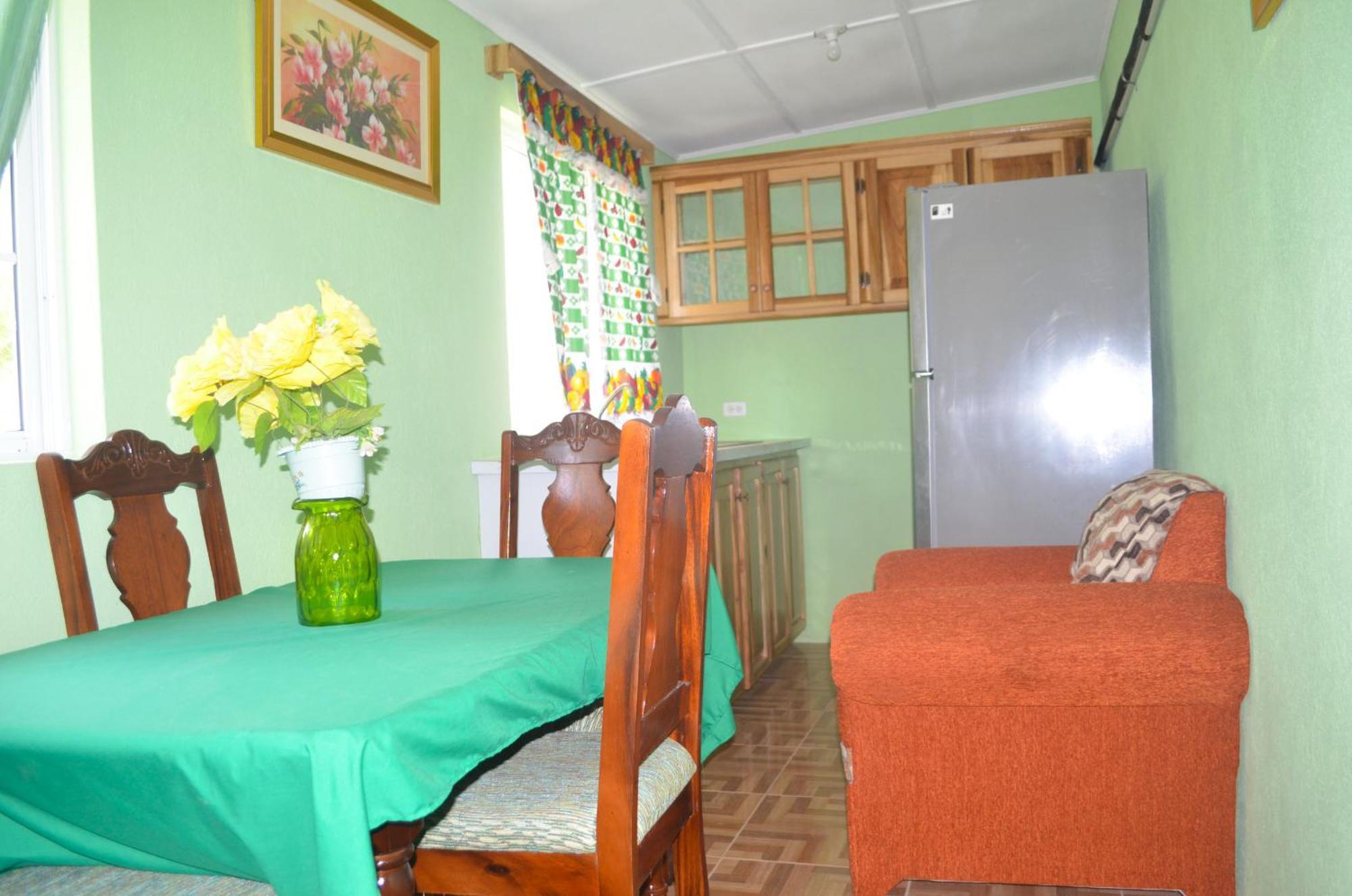 Little Shaw Park Guest House أوشو ريوس المظهر الخارجي الصورة