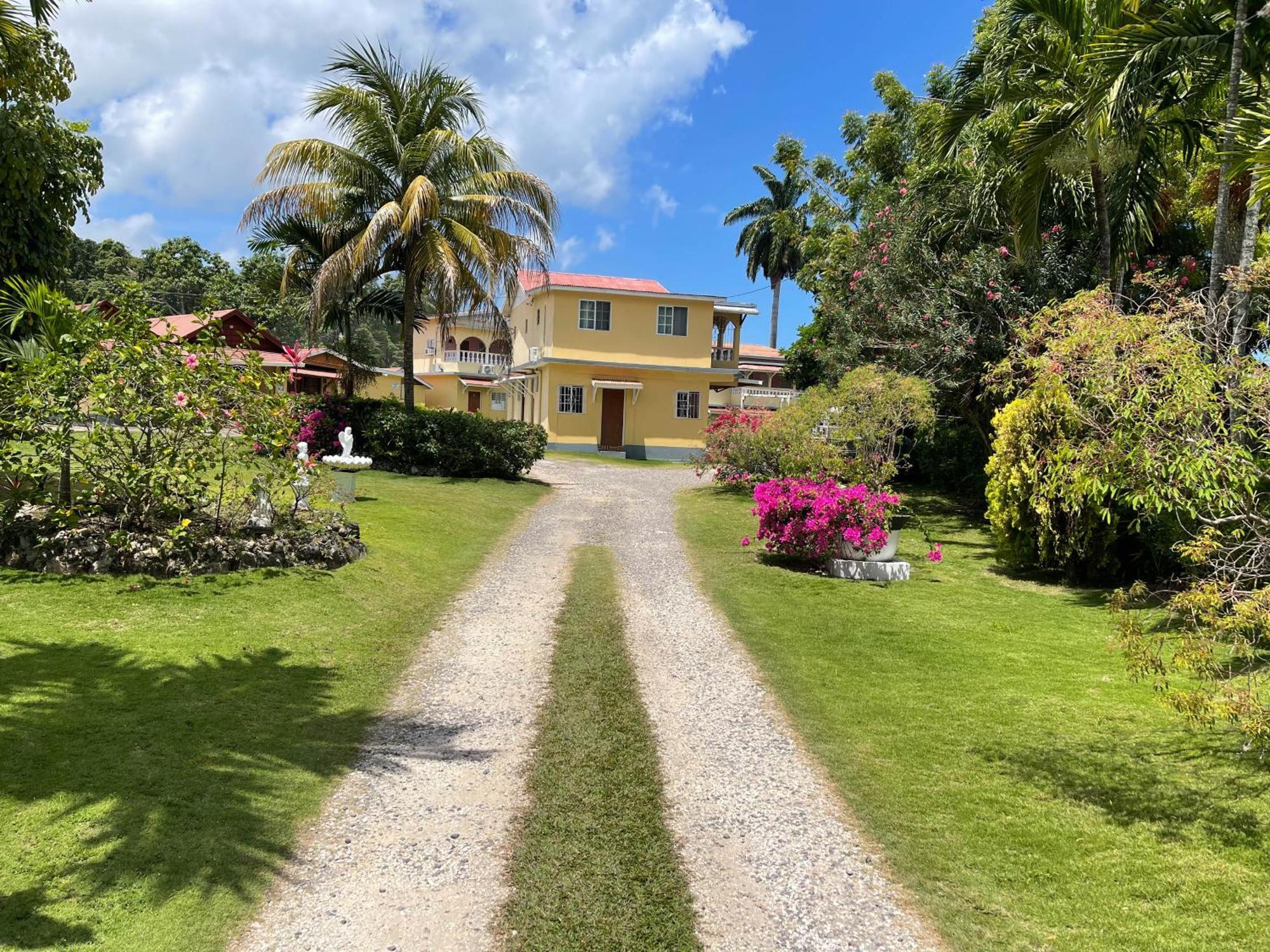 Little Shaw Park Guest House أوشو ريوس المظهر الخارجي الصورة